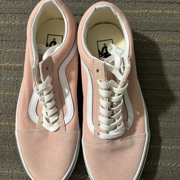 Brand New Women Vans Old Skool sneakers size 8.5 - Picture 3 of 8